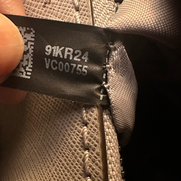 Michael kors genuine bag in an excellent condition - Picture 8 of 9